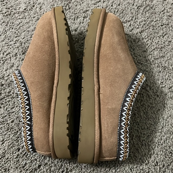 UGG Tasman Slippers Size 7 - Picture 4 of 6